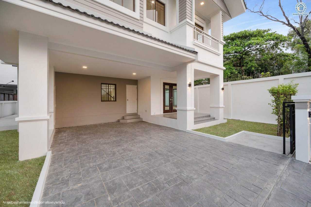 บ้านมือสองตกแต่งใหม่ จากแบรนด์ Sansiri โครงการ เศรษฐสิริ วงแหวน-สุขาภิบาล2 บ้านเดี่ยวหลังมุม เนื้อที่ 70.10 ตร.ว. พื้นที่ใช้สอย 166.20 ตร.ม. ฟังก์ชัน 3 ห้องนอน 3 ห้องน้ำ 1 ห้องแม่บ้าน 2 ที่จอดรถ ติดถนนใหญ่เสรีไทย ใกล้จุดขึ้นทางด่วน "วงแหวน-กาญจนาภิเษก" และ ใกล้รถไฟฟ้าสายสีชมพู "สถานีนพรัตน์"...